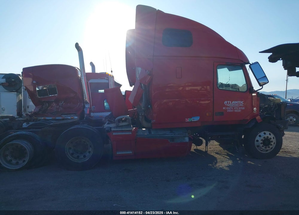 2007 VOLVO VN VNL VIN: 4V4NC9GH77N469133