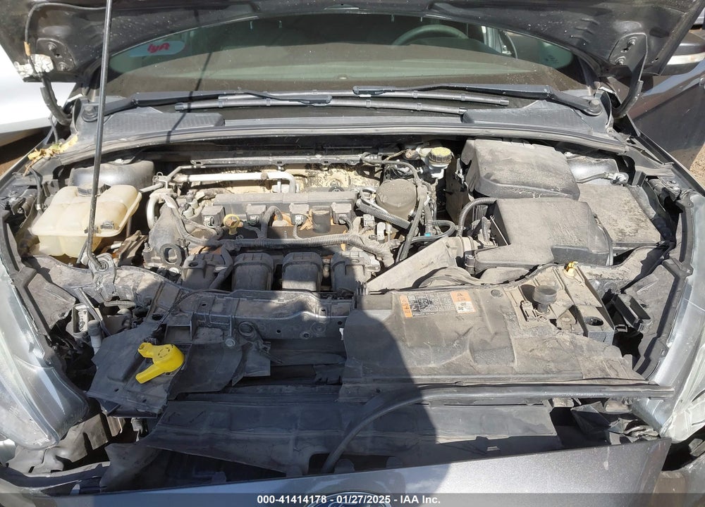 2015 FORD FOCUS VIN: 1FADP3F2XFL300195