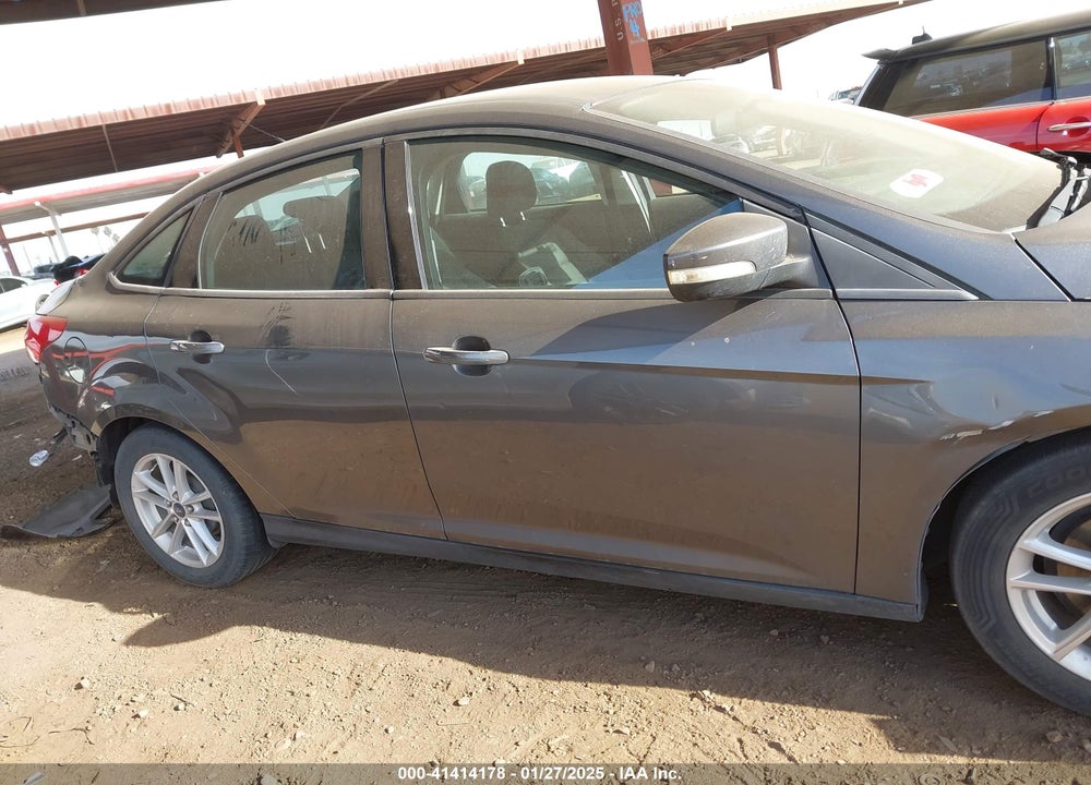 2015 FORD FOCUS VIN: 1FADP3F2XFL300195