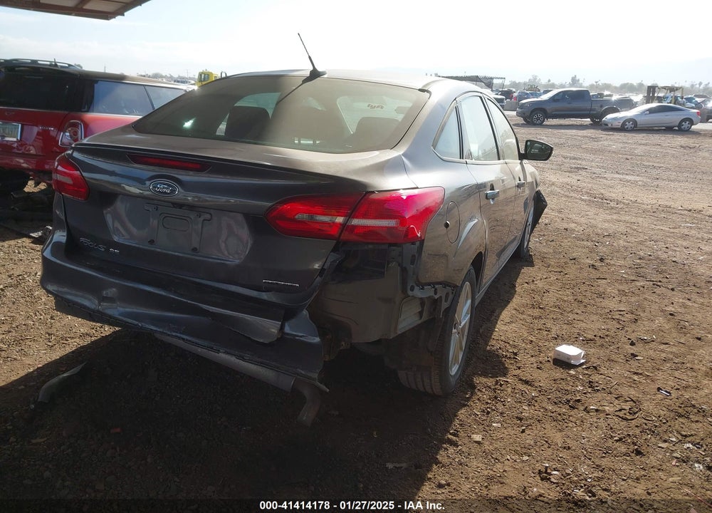 2015 FORD FOCUS VIN: 1FADP3F2XFL300195