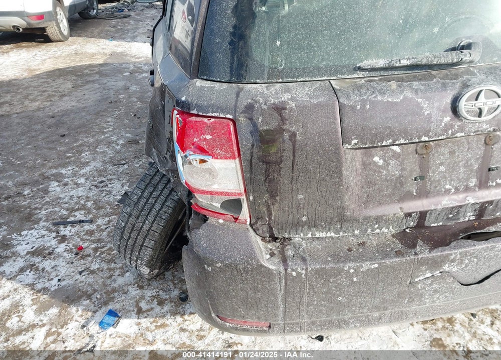 2011 SCION XD VIN: JTKKU4B4XB1011727