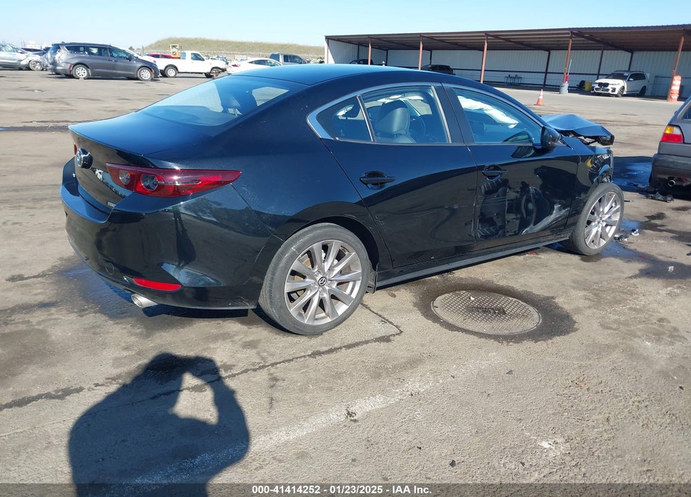 2021 MAZDA MAZDA3 VIN: JM1BPACL8M1302443