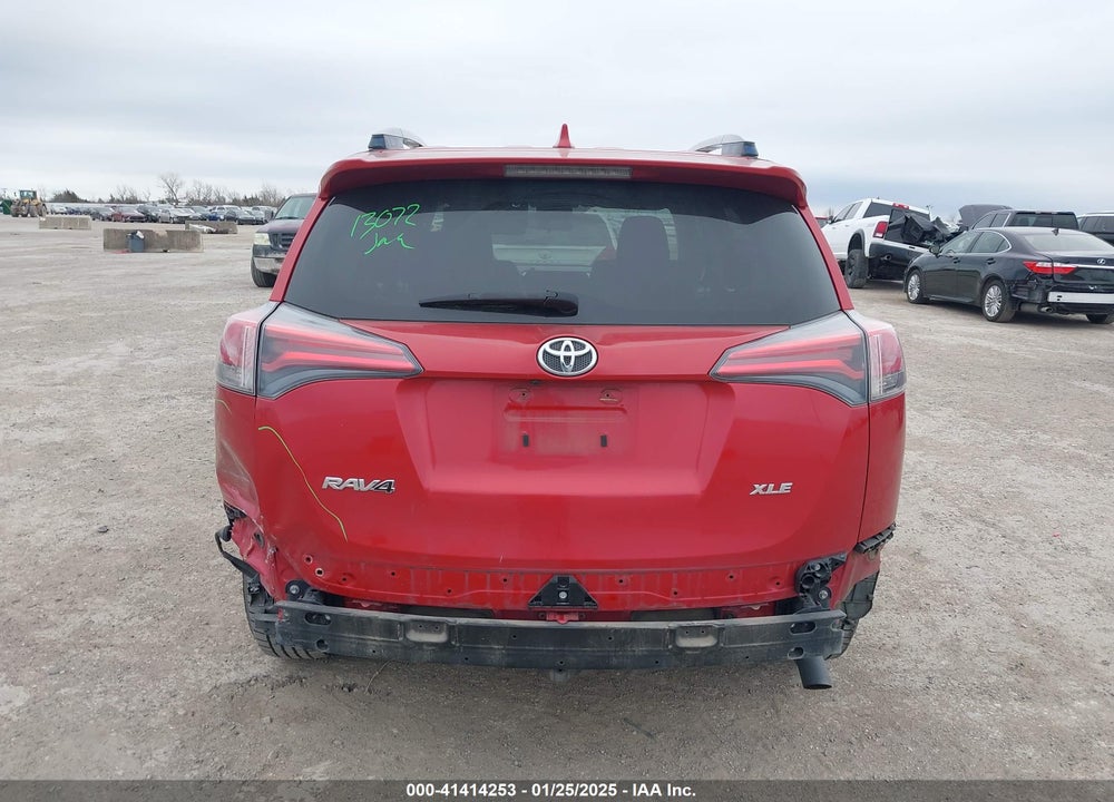 2017 TOYOTA RAV4 VIN: JTMWFREV2HJ118624