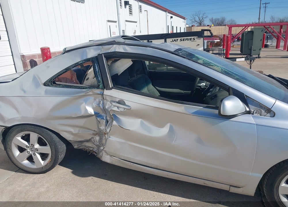 2008 HONDA CIVIC VIN: 2HGFG11858H544082