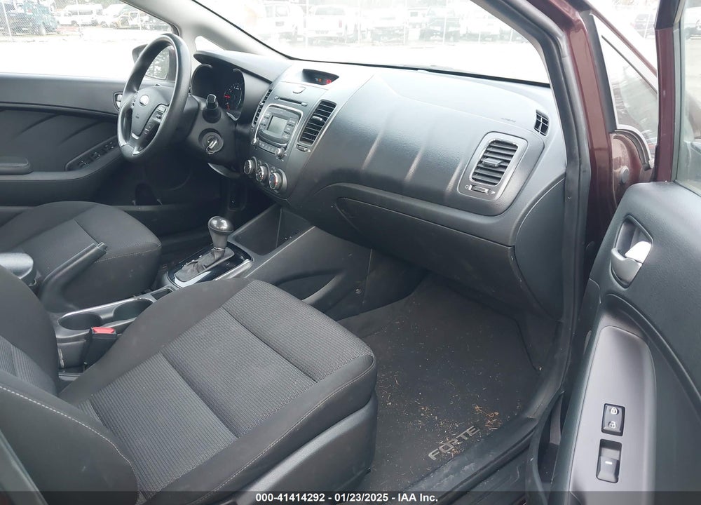 2017 KIA FORTE LX VIN: 3KPFK4A72HE160858