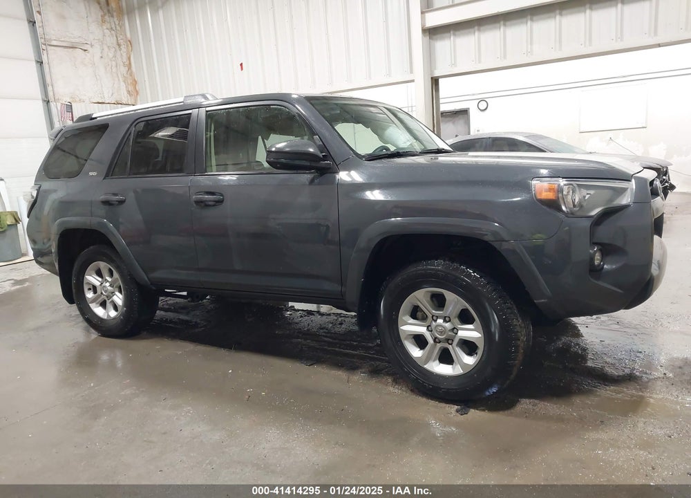 2024 TOYOTA 4RUNNER SR5 VIN: JTEMU5JR7R6267593