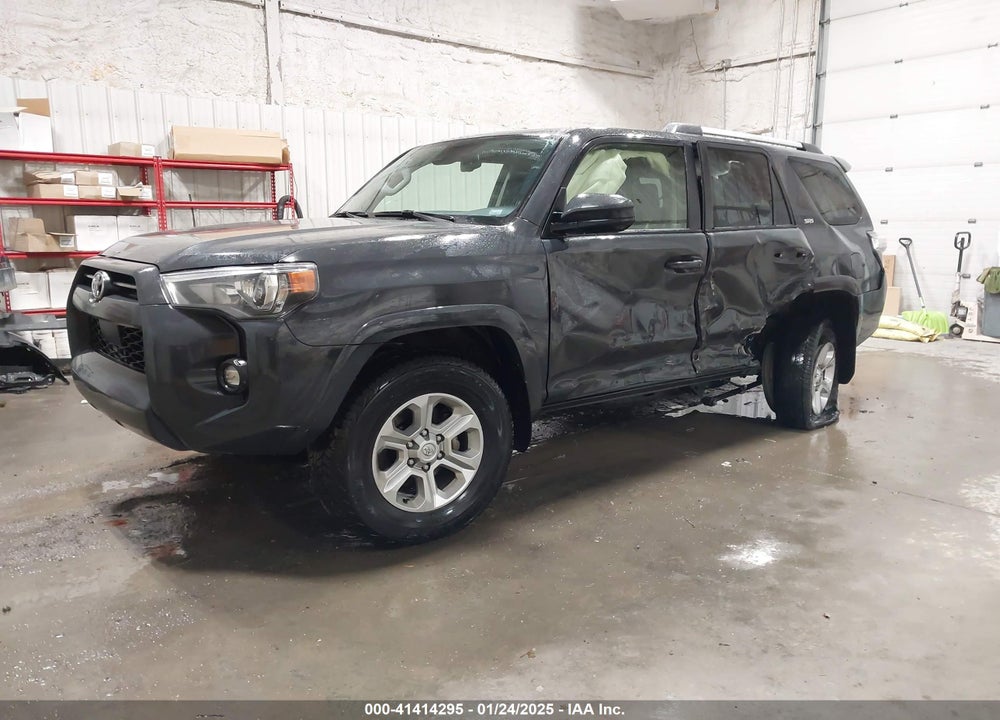 2024 TOYOTA 4RUNNER SR5 VIN: JTEMU5JR7R6267593