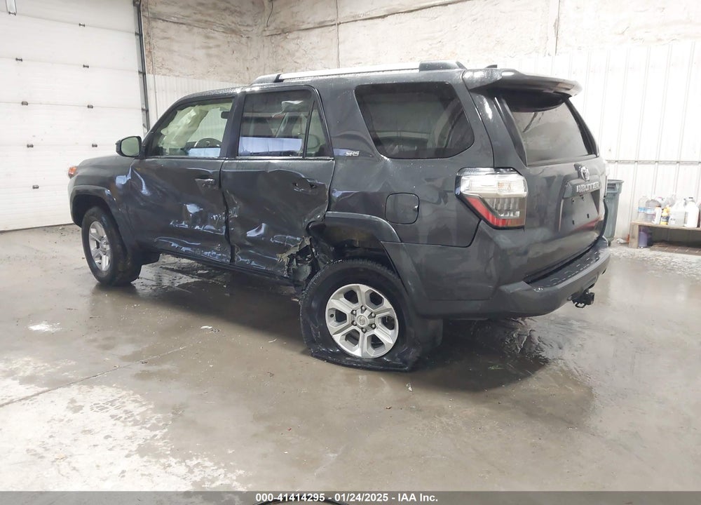 2024 TOYOTA 4RUNNER SR5 VIN: JTEMU5JR7R6267593