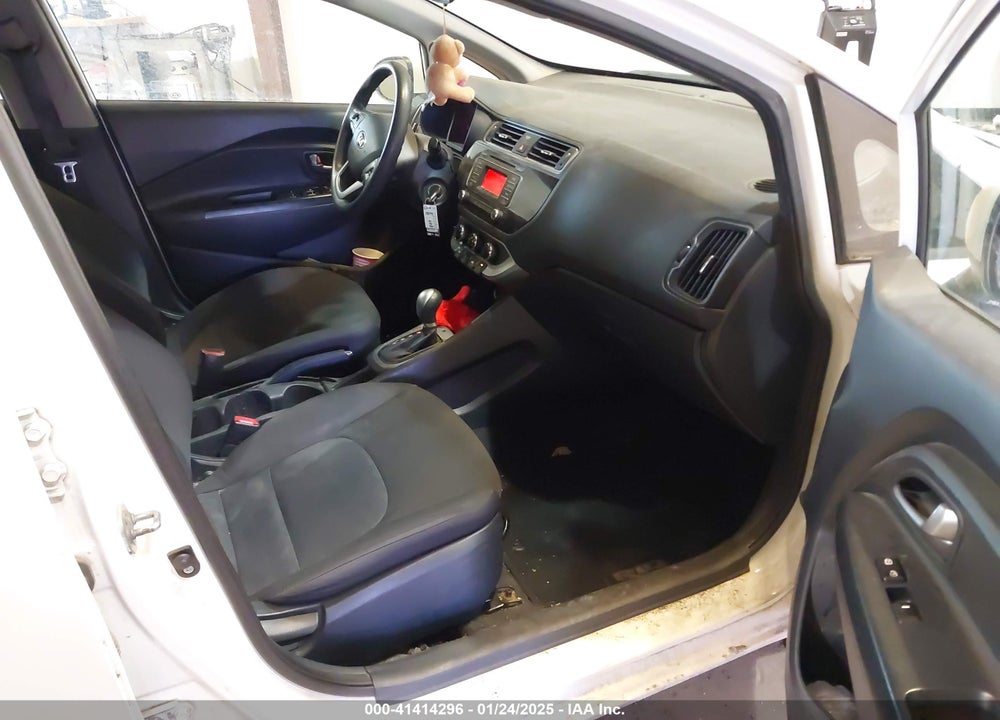 2016 KIA RIO VIN: KNADM4A31G6564895