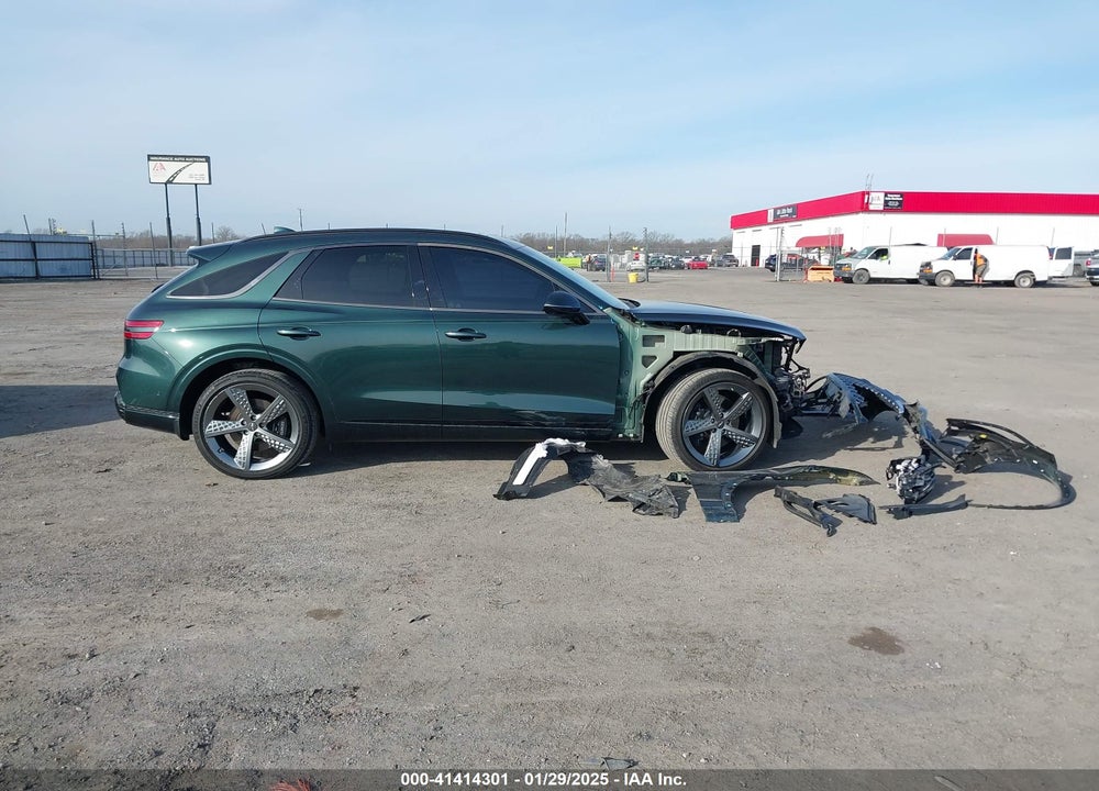2023 GENESIS GV70 2.5T AWD VIN: KMUMADTB8PU094289