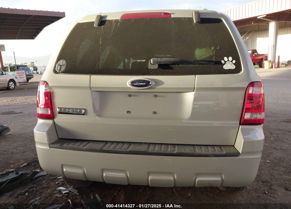 2008 FORD ESCAPE XLT VIN: 1FMCU03ZX8KC33620