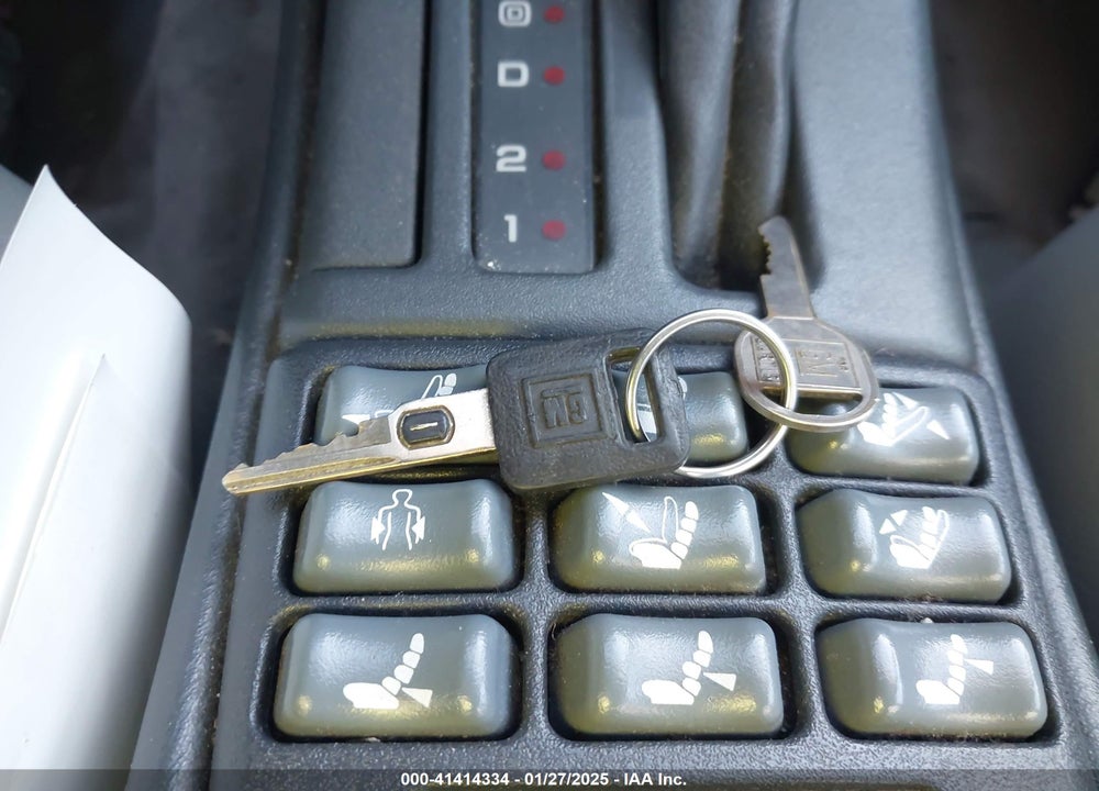 1992 PONTIAC BONNEVILLE SSE VIN: 1G2HZ52L9N1282268