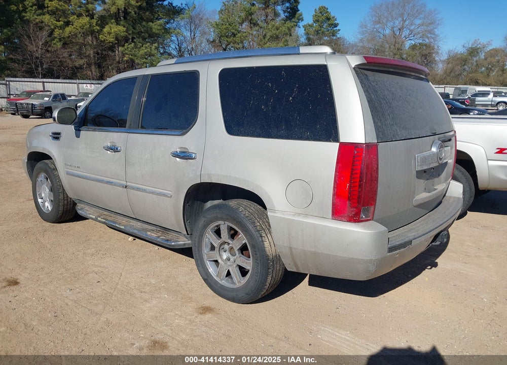 2007 CADILLAC ESCALADE STANDARD VIN: 1GYFK63897R423930