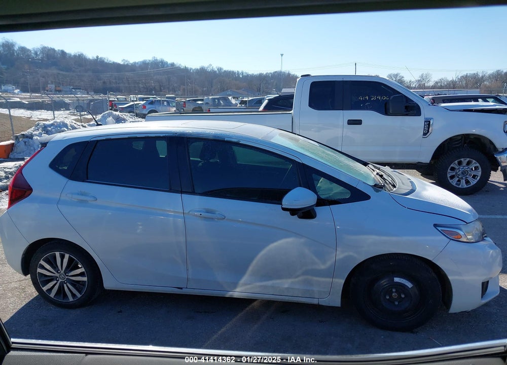 2015 HONDA FIT VIN: 3HGGK5H87FM766217