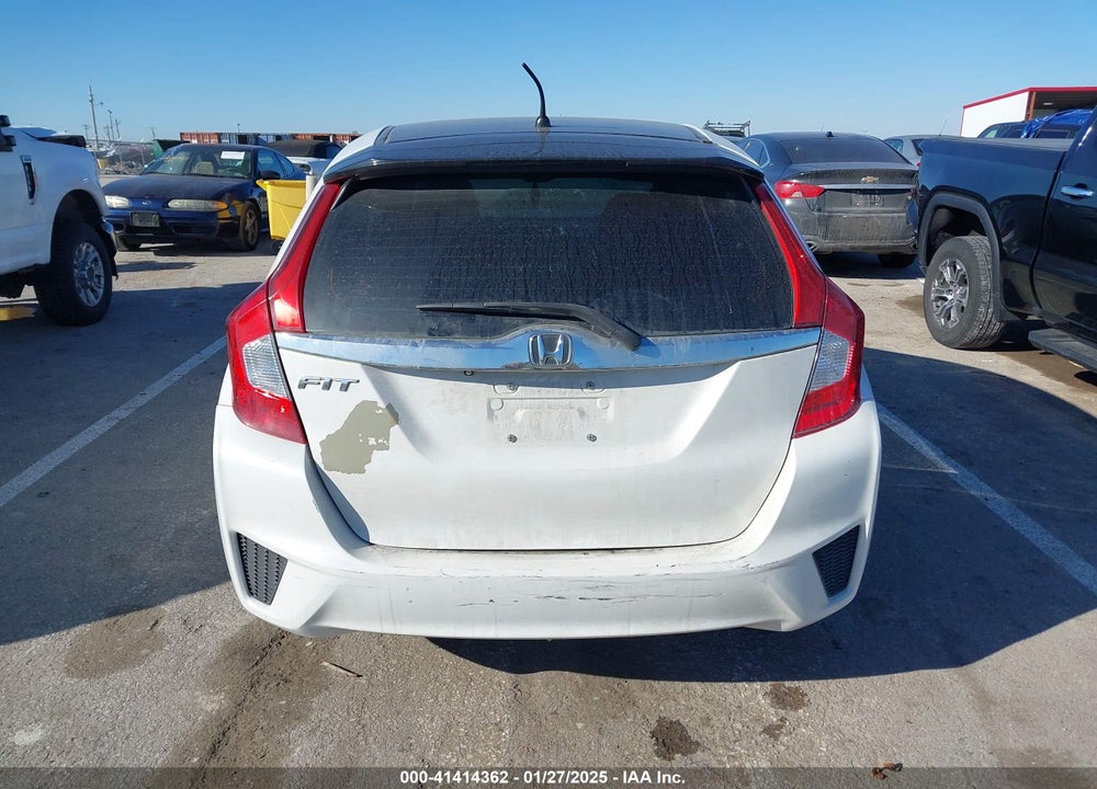 2015 HONDA FIT VIN: 3HGGK5H87FM766217