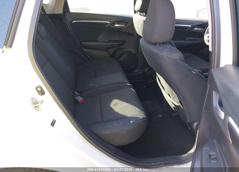 2015 HONDA FIT VIN: 3HGGK5H87FM766217