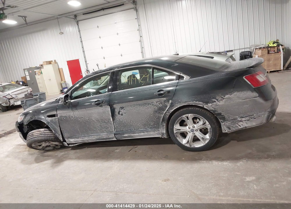 2010 FORD TAURUS VIN: 1FAHP2KT9AG103949