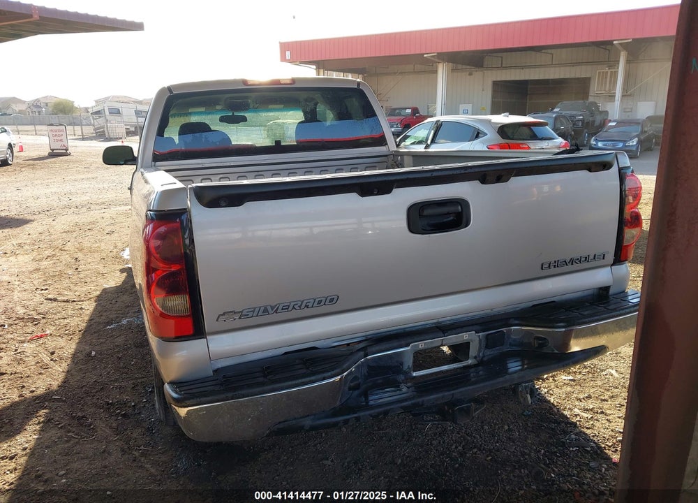 2005 CHEVROLET SILVERADO 1500 LS VIN: 2GCEC19VX51323095
