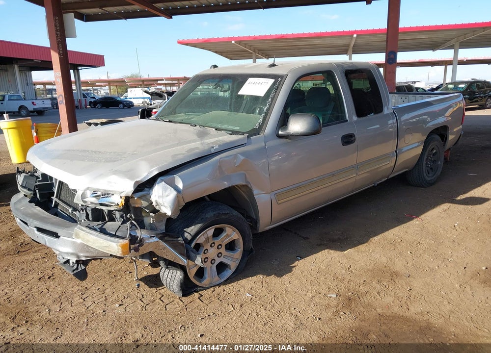 2005 CHEVROLET SILVERADO 1500 LS VIN: 2GCEC19VX51323095