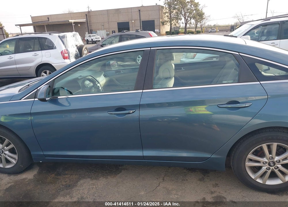 2017 HYUNDAI SONATA VIN: 5NPE24AF7HH455419