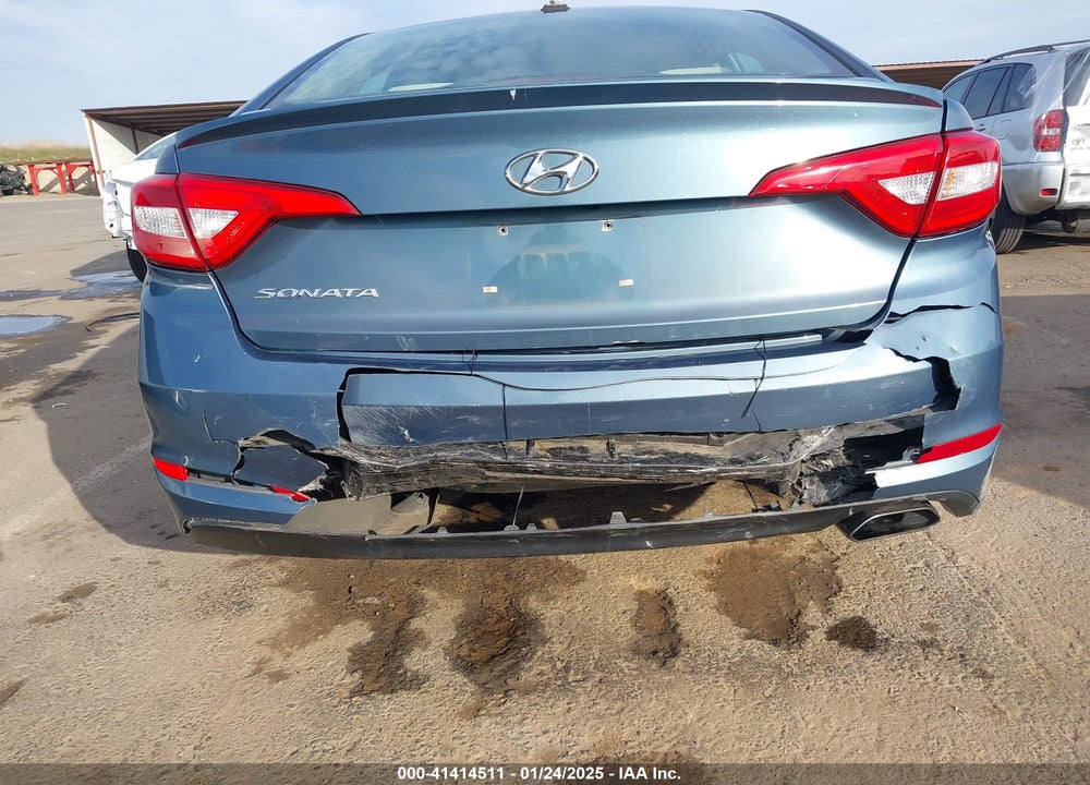 2017 HYUNDAI SONATA VIN: 5NPE24AF7HH455419