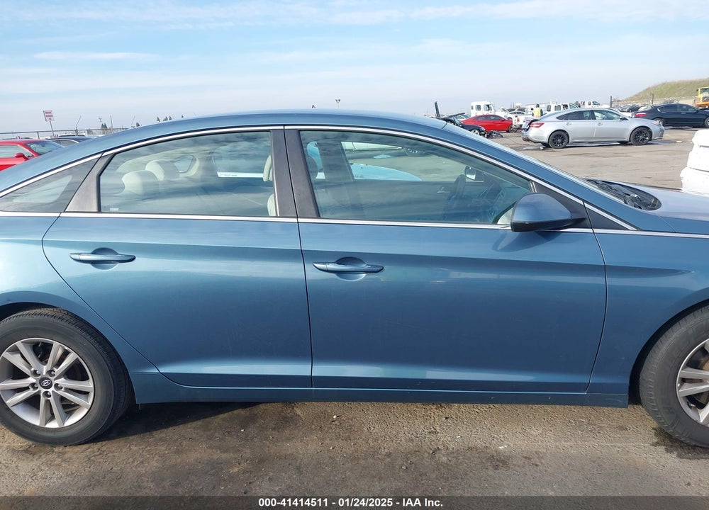 2017 HYUNDAI SONATA VIN: 5NPE24AF7HH455419