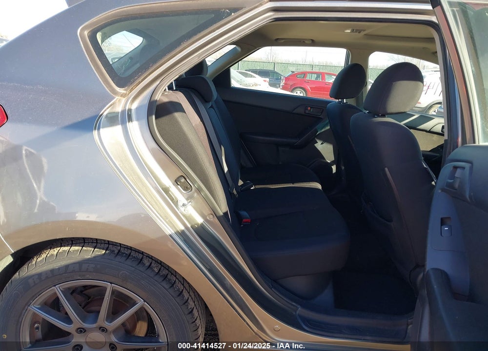 2011 KIA FORTE EX VIN: KNAFU5A24B5397131