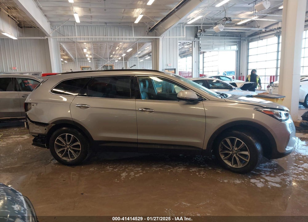 2018 HYUNDAI SANTA FE SE VIN: KM8SN4HF7JU266132