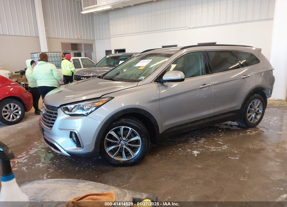 2018 HYUNDAI SANTA FE SE VIN: KM8SN4HF7JU266132