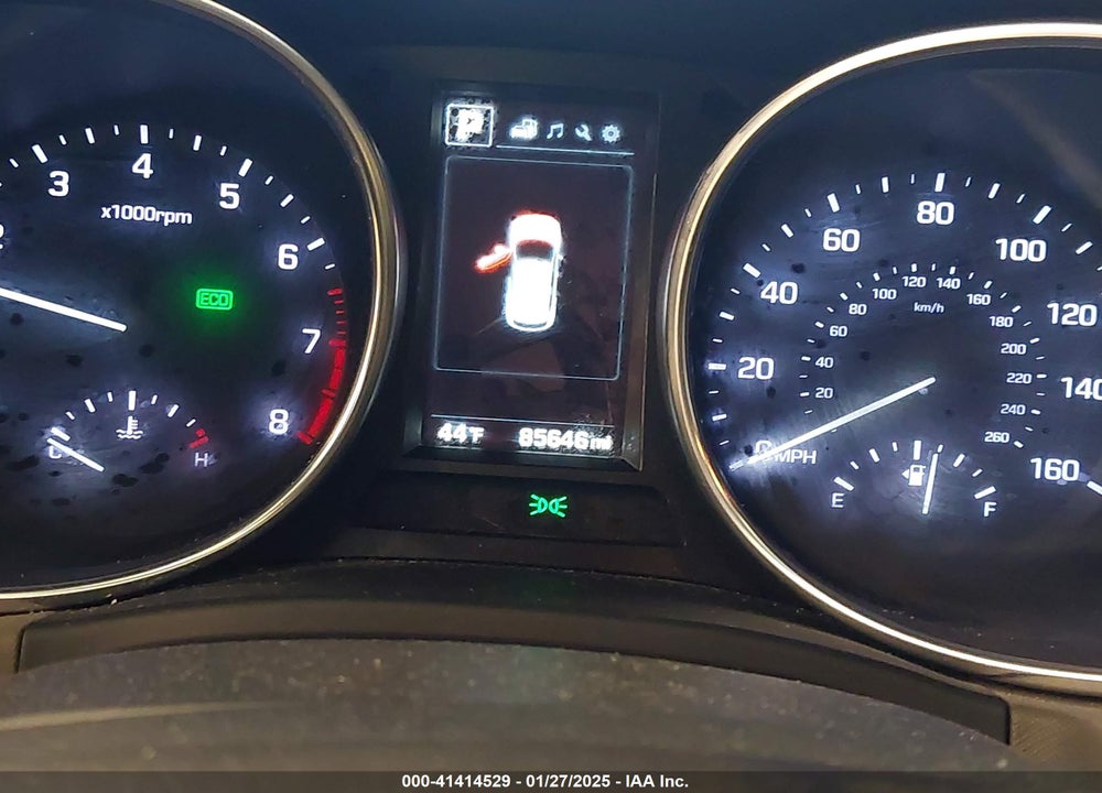 2018 HYUNDAI SANTA FE SE VIN: KM8SN4HF7JU266132