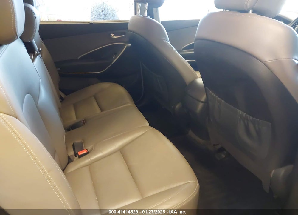 2018 HYUNDAI SANTA FE SE VIN: KM8SN4HF7JU266132
