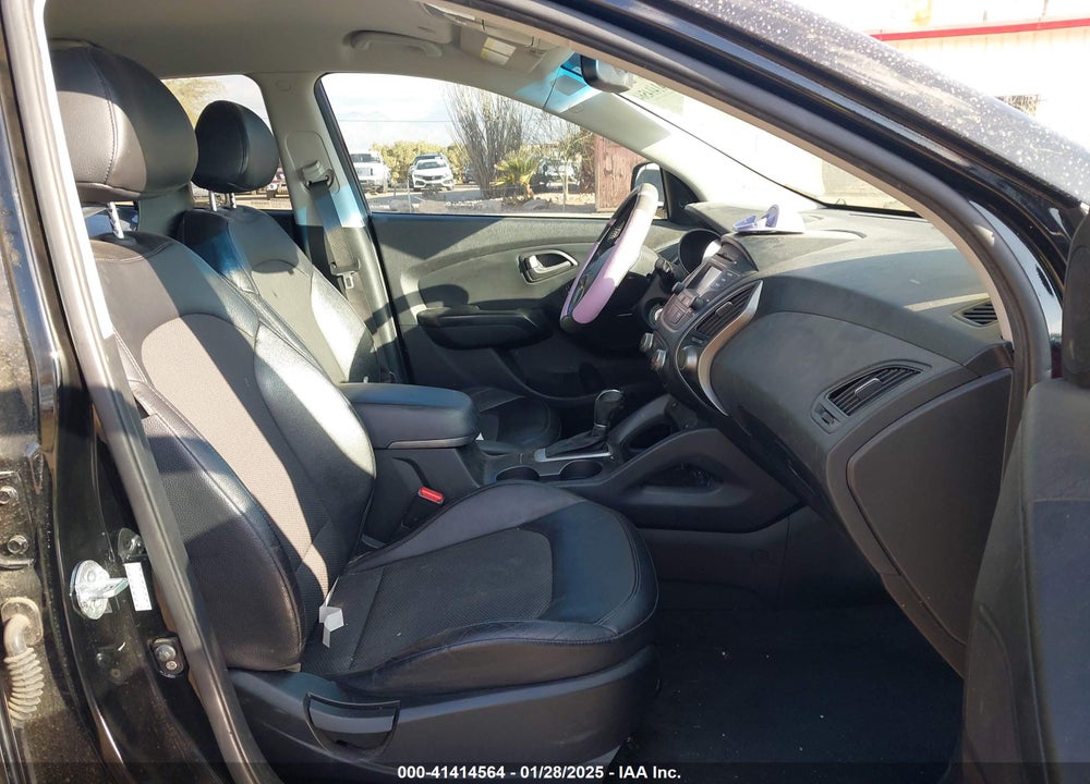 2015 HYUNDAI TUCSON SE VIN: KM8JU3AG0FU100778