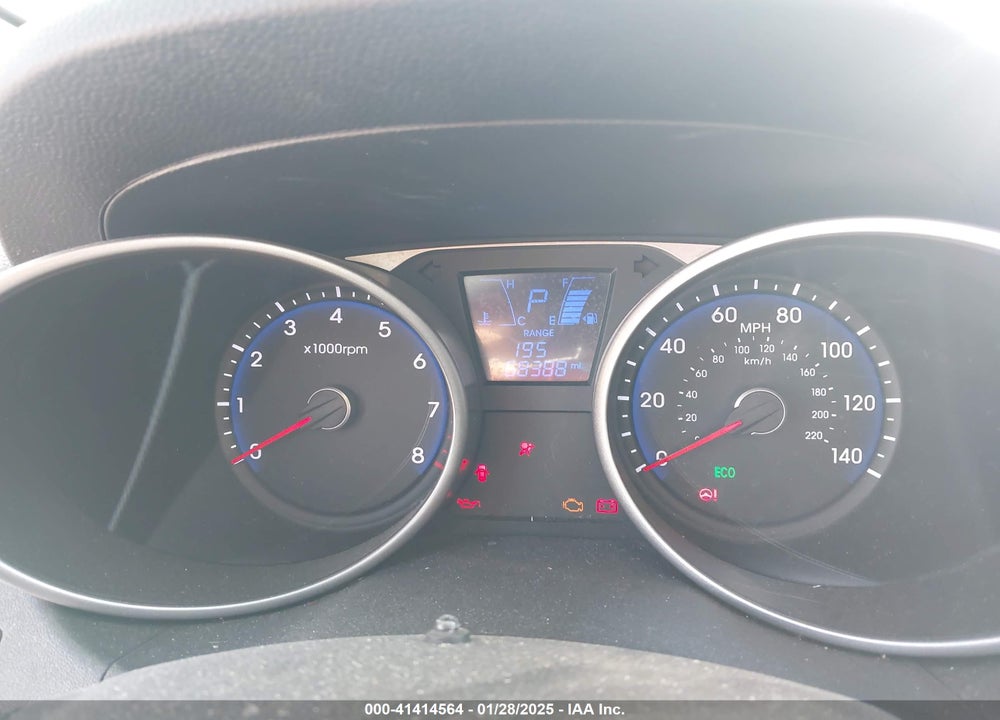 2015 HYUNDAI TUCSON SE VIN: KM8JU3AG0FU100778