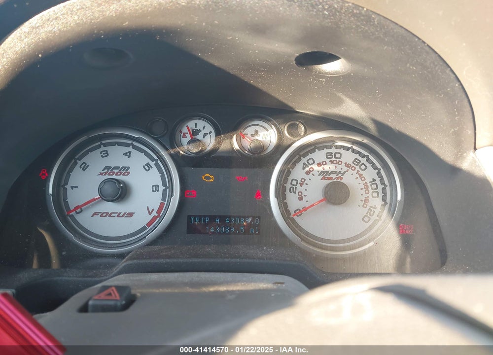 2010 FORD FOCUS SE VIN: 1FAHP3FN8AW263571