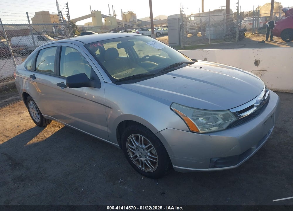 2010 FORD FOCUS SE VIN: 1FAHP3FN8AW263571