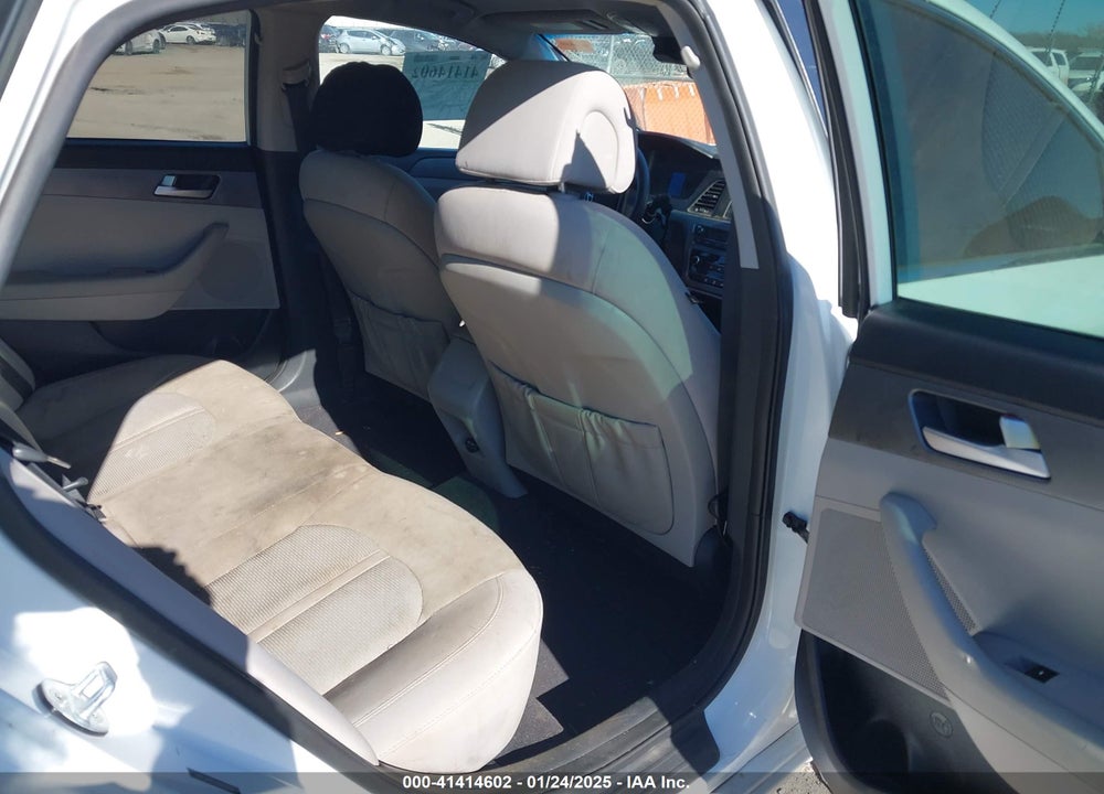 2016 HYUNDAI SONATA VIN: 5NPE24AF3GH282626
