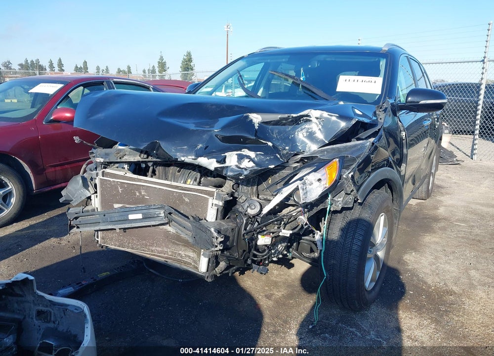 2016 KIA SORENTO 2.4L LX VIN: 5XYPG4A3XGG144007