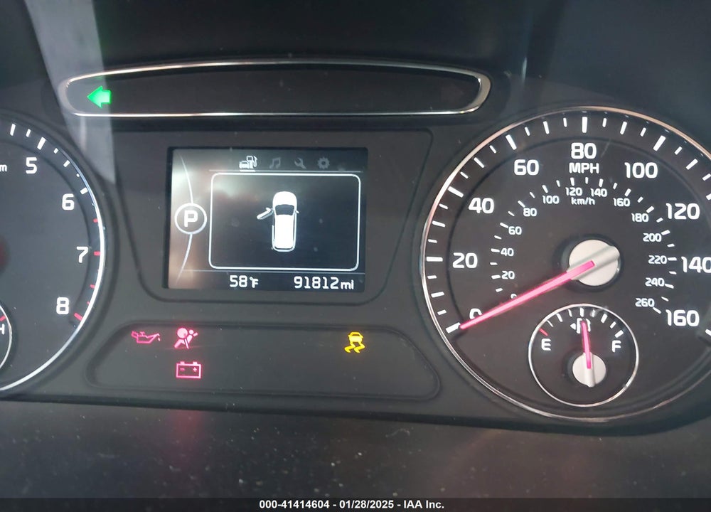 2016 KIA SORENTO 2.4L LX VIN: 5XYPG4A3XGG144007