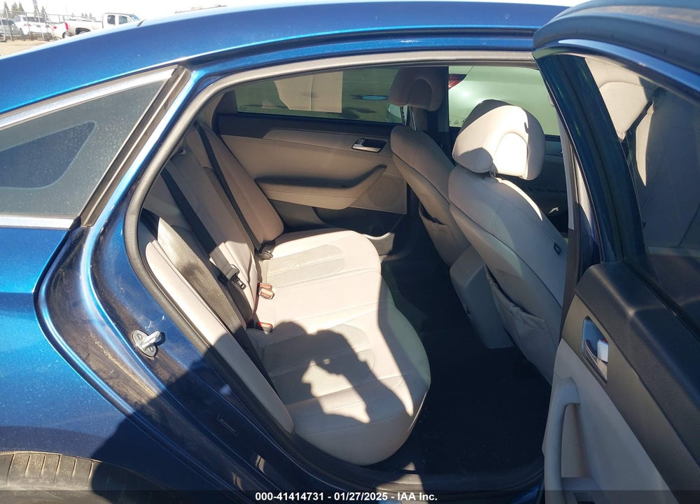 2016 HYUNDAI SONATA VIN: 5NPE24AF0GH393425