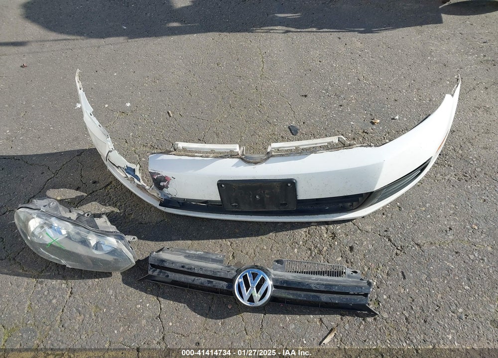 2010 VOLKSWAGEN GOLF VIN: WVWAB7AJ6AW403297