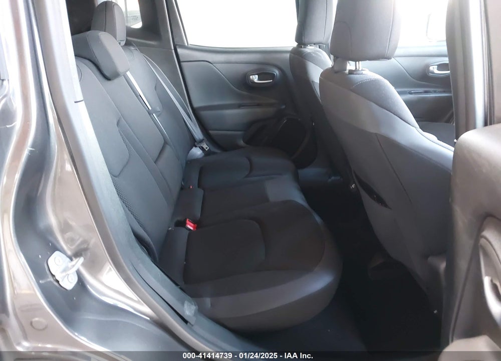 2018 JEEP RENEGADE ALTITUDE FWD VIN: ZACCJABB0JPJ65036