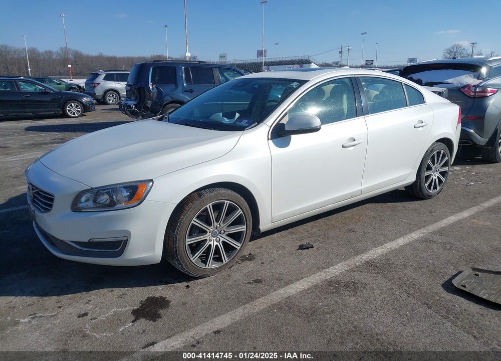 2017 VOLVO S60 VIN: LYV402TK0HB152997