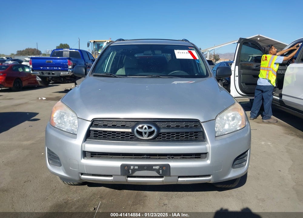 2011 TOYOTA RAV4 VIN: 2T3KF4DV9BW070471