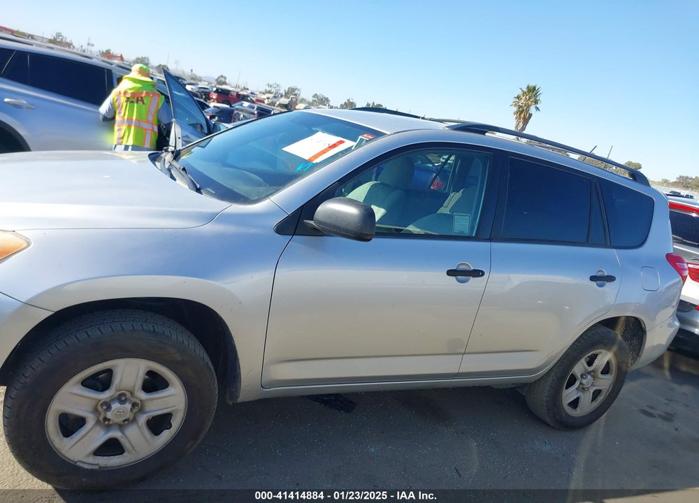 2011 TOYOTA RAV4 VIN: 2T3KF4DV9BW070471