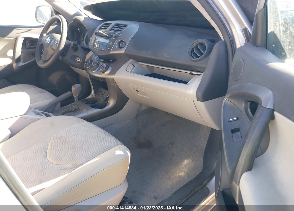 2011 TOYOTA RAV4 VIN: 2T3KF4DV9BW070471