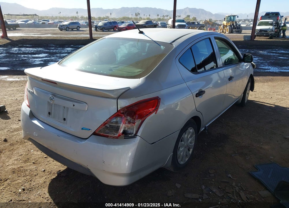2015 NISSAN VERSA VIN: 3N1CN7AP7FL958280