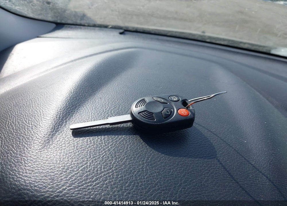 2014 FORD FOCUS VIN: 1FADP3K2XEL233909