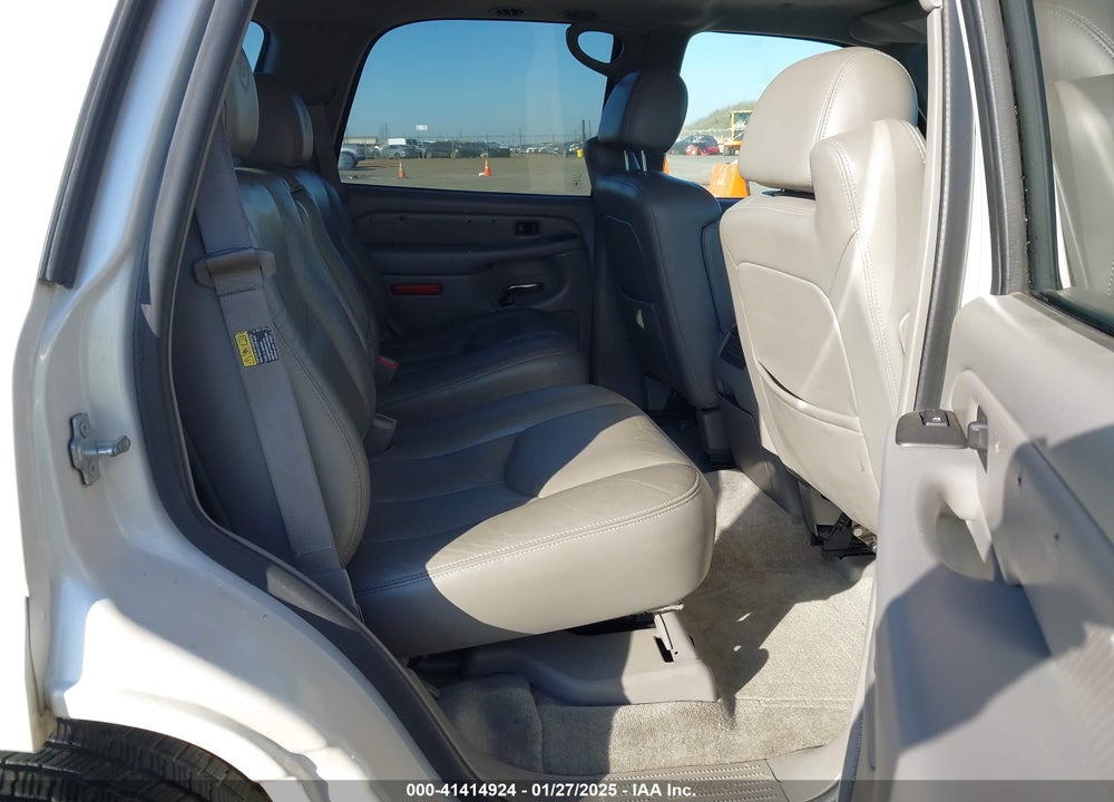 2005 CADILLAC ESCALADE STANDARD VIN: 1GYEK63N75R141199