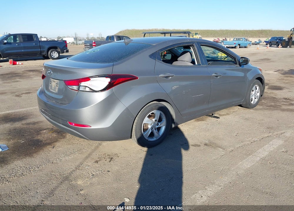 2014 HYUNDAI ELANTRA VIN: 5NPDH4AE3EH527066