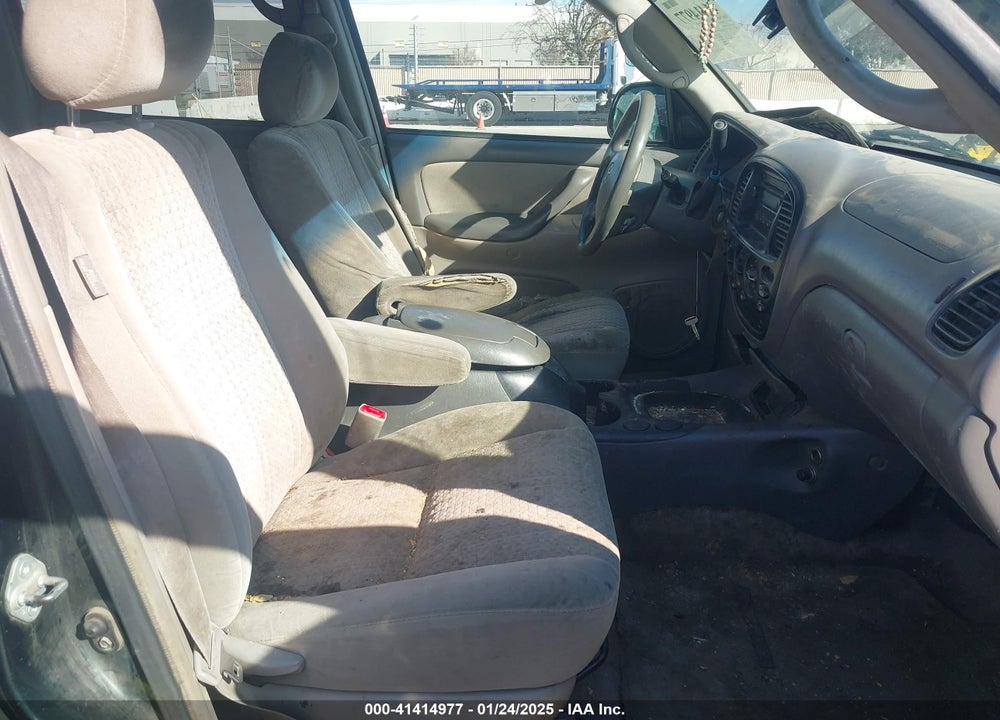 2005 TOYOTA TUNDRA SR5 V8 VIN: 5TBET34155S488943